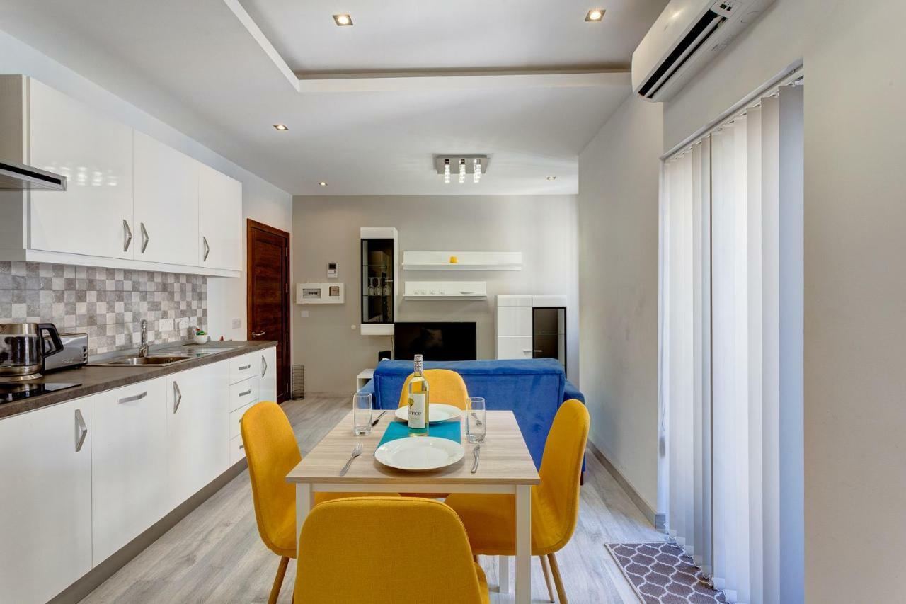 Modern Apartment Just Off The Promenade สลีมา ภายนอก รูปภาพ