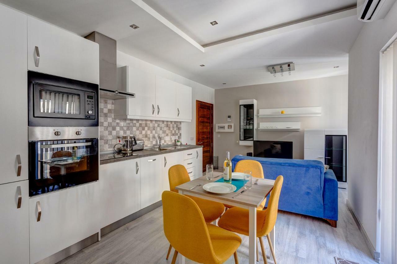 Modern Apartment Just Off The Promenade สลีมา ภายนอก รูปภาพ